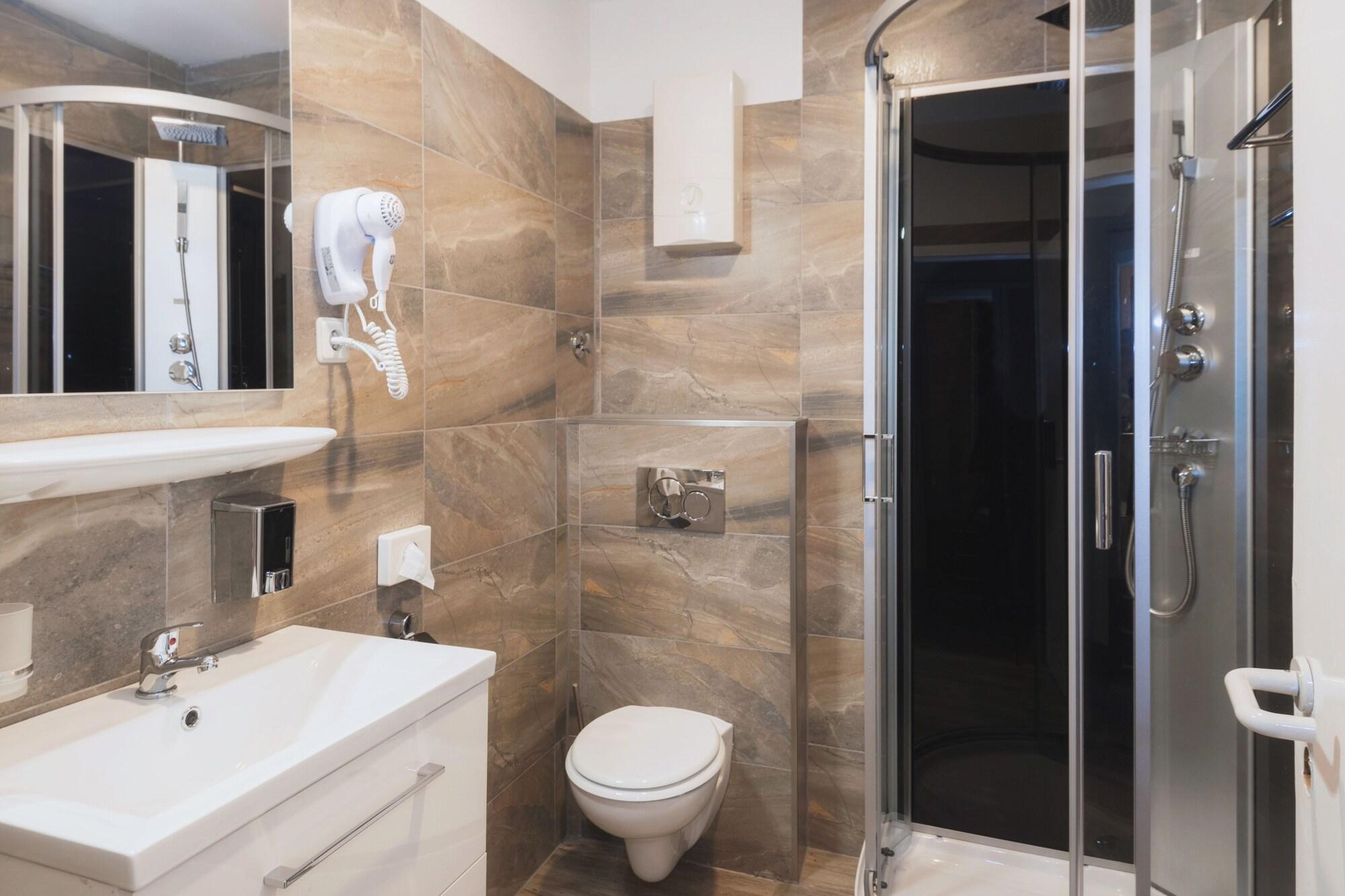 City Apart Hotel 3*