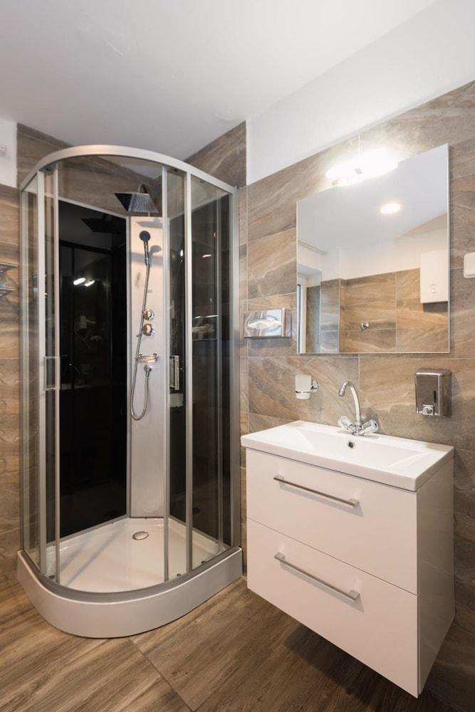 City Apart Hotel 3*